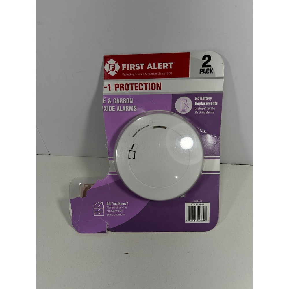 First Alert 1 pack ONLY Smoke and Carbon Monoxide Alarms 10-Year Battery 1042014
